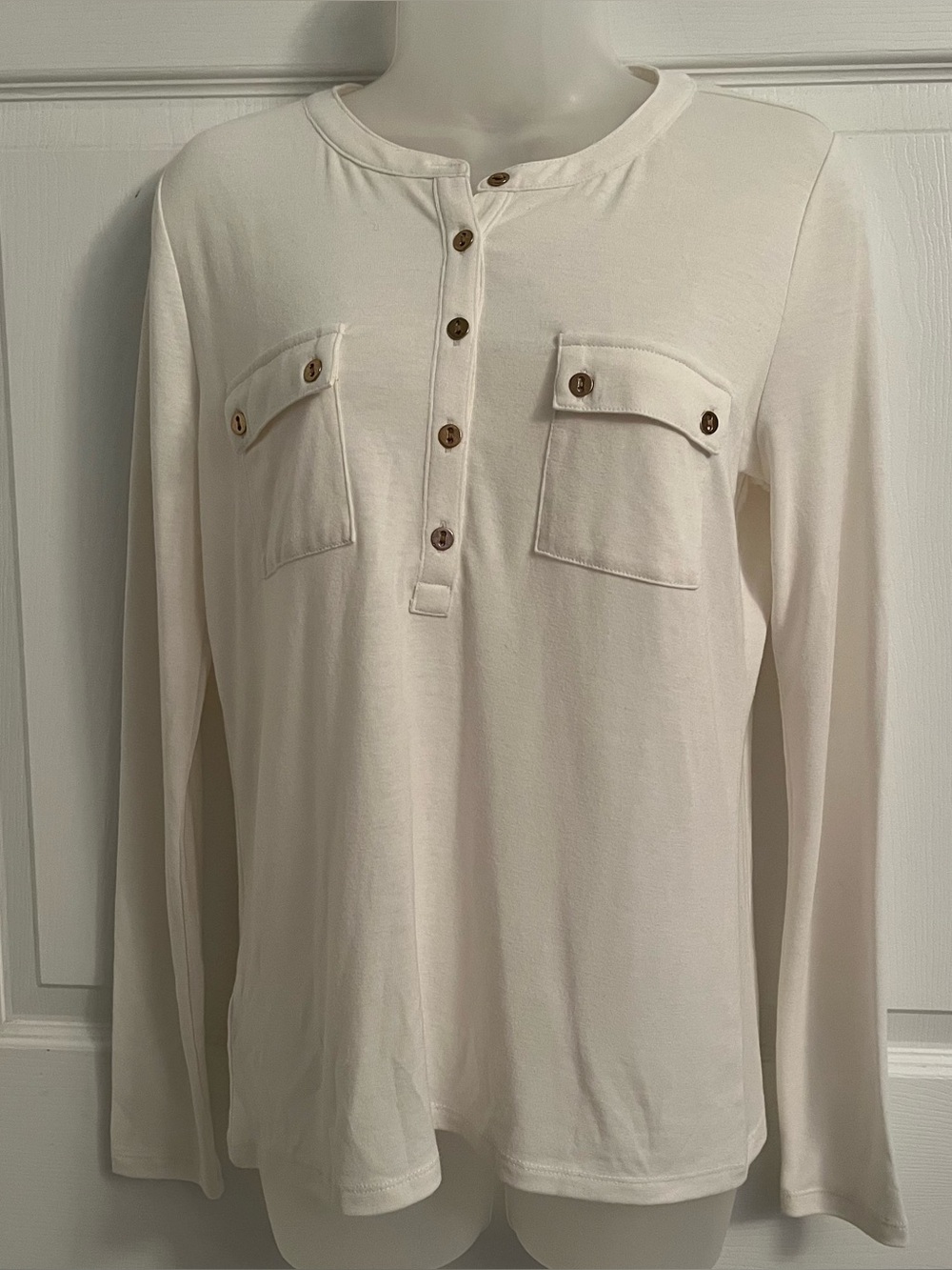 NWT Ann Taylor Cream Ribbed Henley Top Gold Button Long Sleeve Blouse Fall 2023